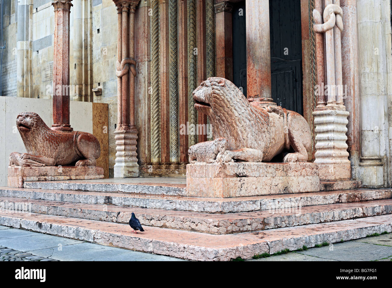 Cattedrale (Duomo), il Sito Patrimonio Mondiale dell'UNESCO, Modena, Emilia Romagna, Italia Foto Stock