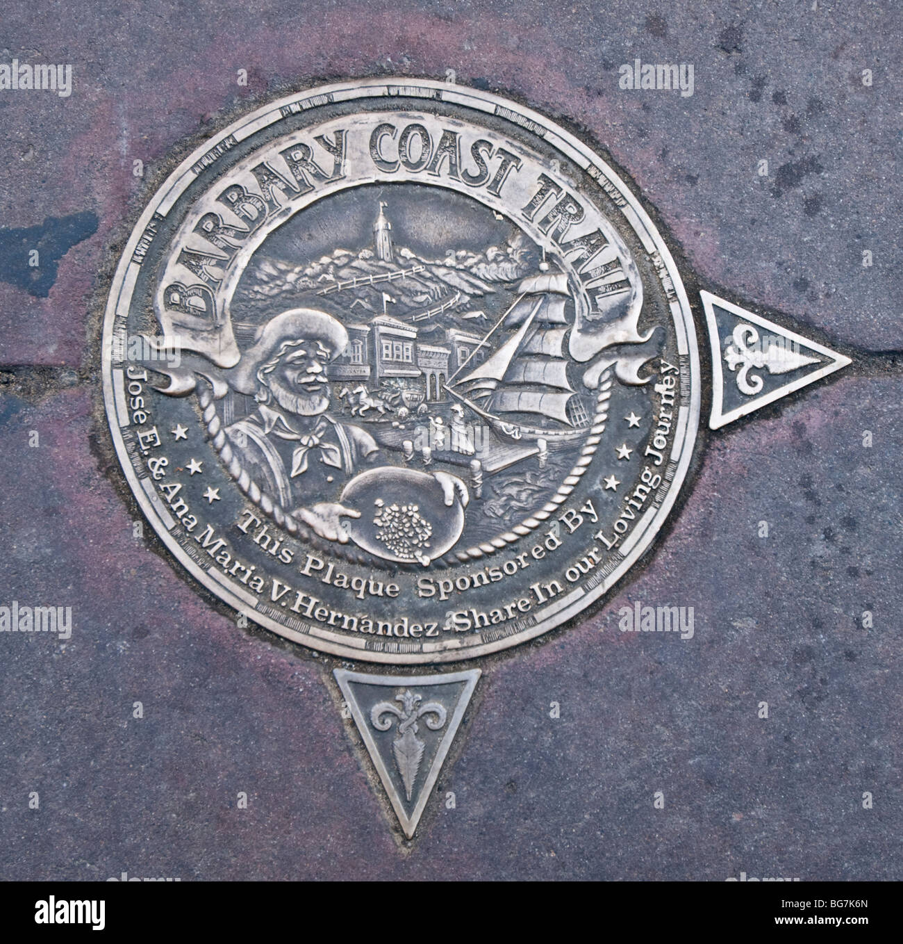 California San Francisco Chinatown Barbary Coast Trail marker sul marciapiede Foto Stock