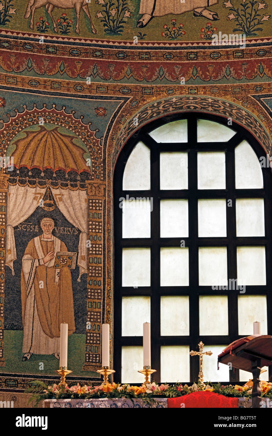 Mosaico nella basilica di Sant Apollinare in Classe, sito Patrimonio Mondiale dell'UNESCO