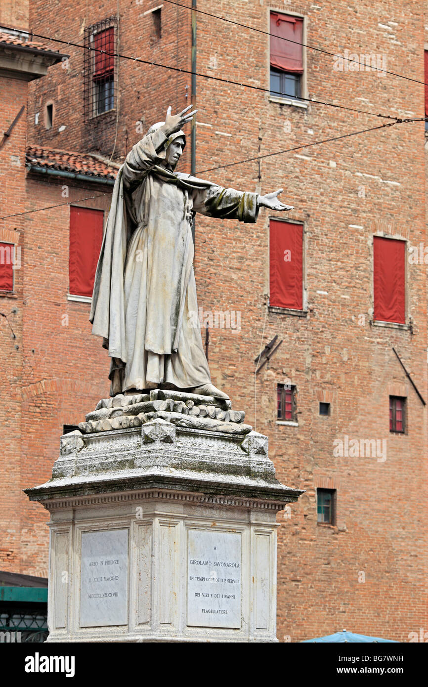 Monumento a Girolamo Savonarola, Ferrara, Sito Patrimonio Mondiale dell'UNESCO, Emilia Romagna, Italia Foto Stock