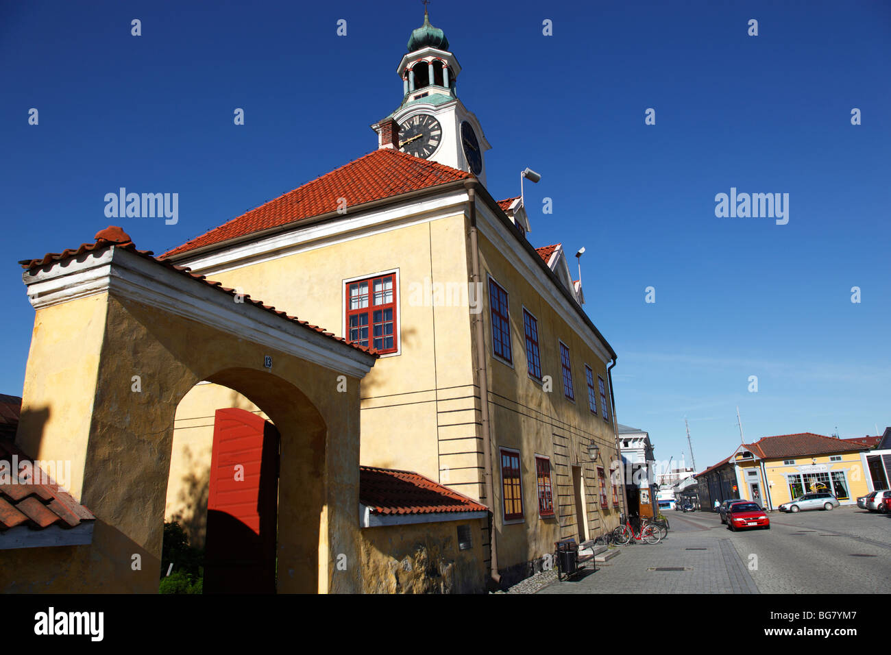 Finlandia, Regione di Satakunta, Rauma, Old Rauma, medievale storica casa trimestre, la Town Hall Square, Municipio Foto Stock