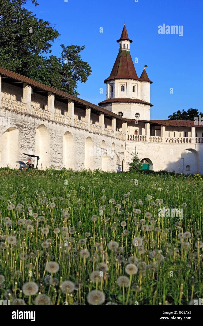 Torre della fortezza della nuova Gerusalemme monastero (secolo XVII), Istria, regione di Mosca, Russia Foto Stock