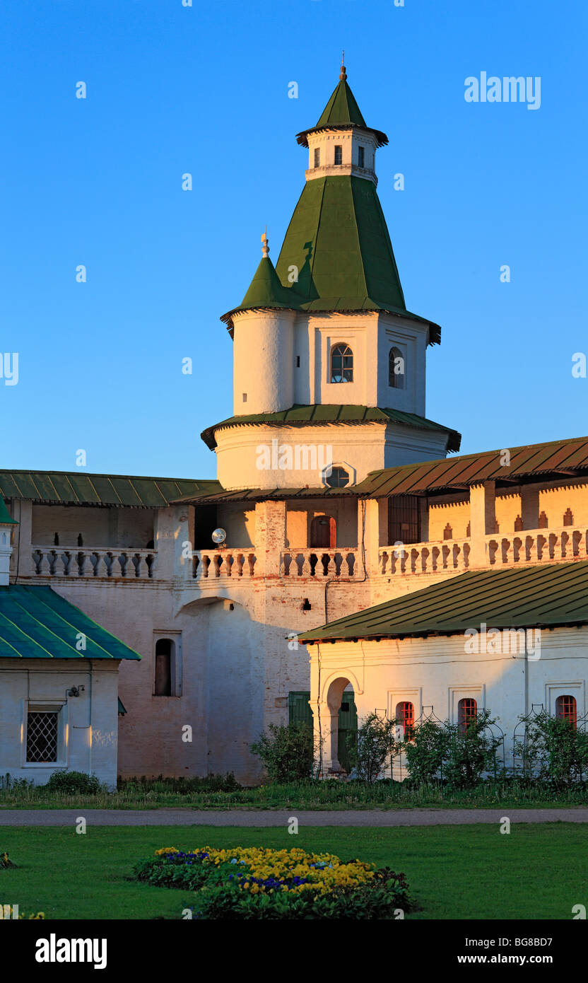 Torre della fortezza della nuova Gerusalemme monastero (secolo XVII), Istria, regione di Mosca, Russia Foto Stock