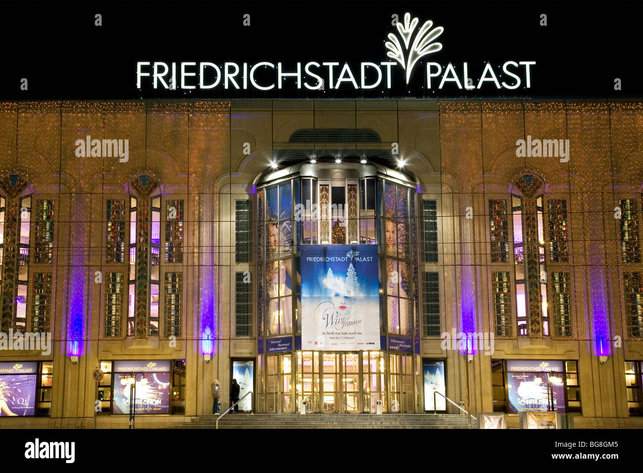 Friedrichstadt Palast di Berlino, Germania Foto Stock