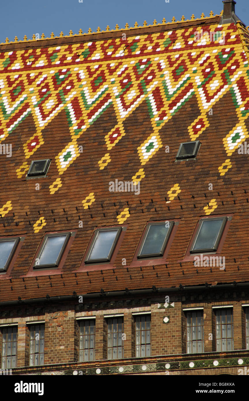 Archivio nazionale di Ungheria. Decorate il tetto. Dettaglio. Il Buddha. Budapest. Ungheria. Foto Stock