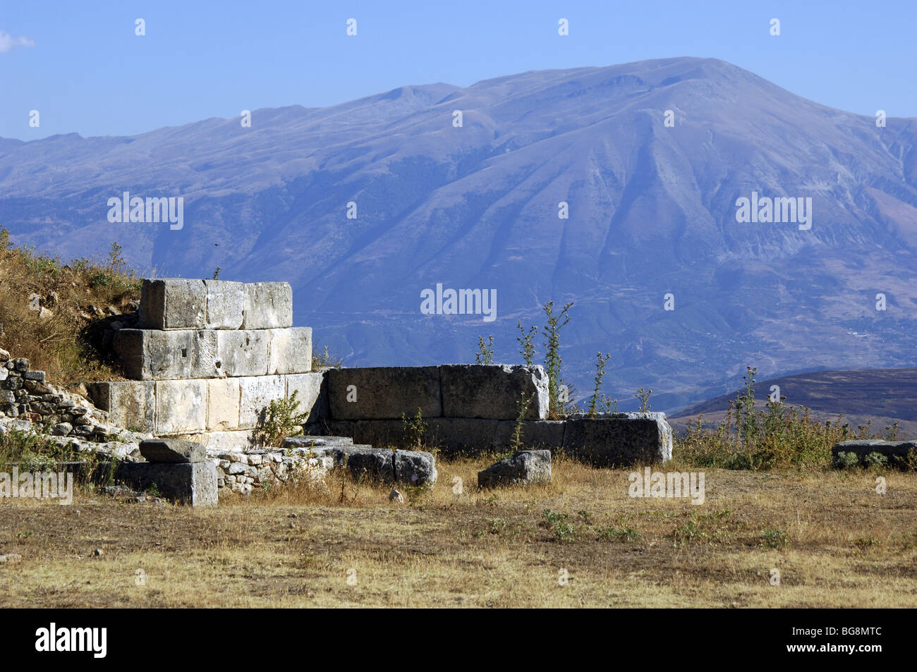 Illiriche di Città del teatro. Terzo secolo A.C. Byllis rovine. L'Albania. Foto Stock