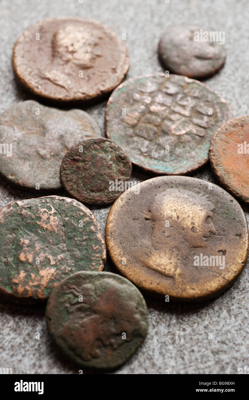 Antiche monete romane Foto Stock