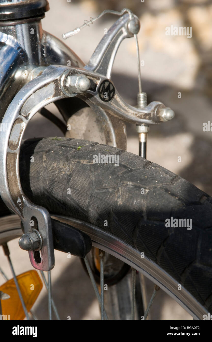 Freni Bicicletta Pastiglie Freno Originali JAGWIRE Per Biciclette - 2 Paia, Offset Post, Colore Nero, Compatibili MTB E BMX | Pastiglie Freno V-brake Jagwire JBS906 - Foto 7