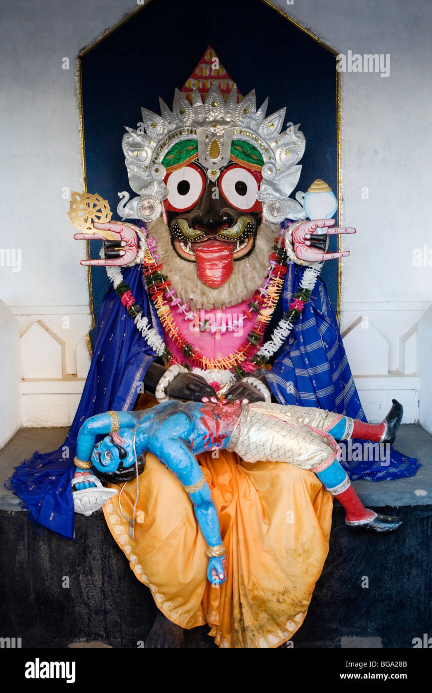 Funny cercando dio indù Jagannath ha ucciso un Blu-pelato demone. Lo stato dell Orissa (India). Foto Stock