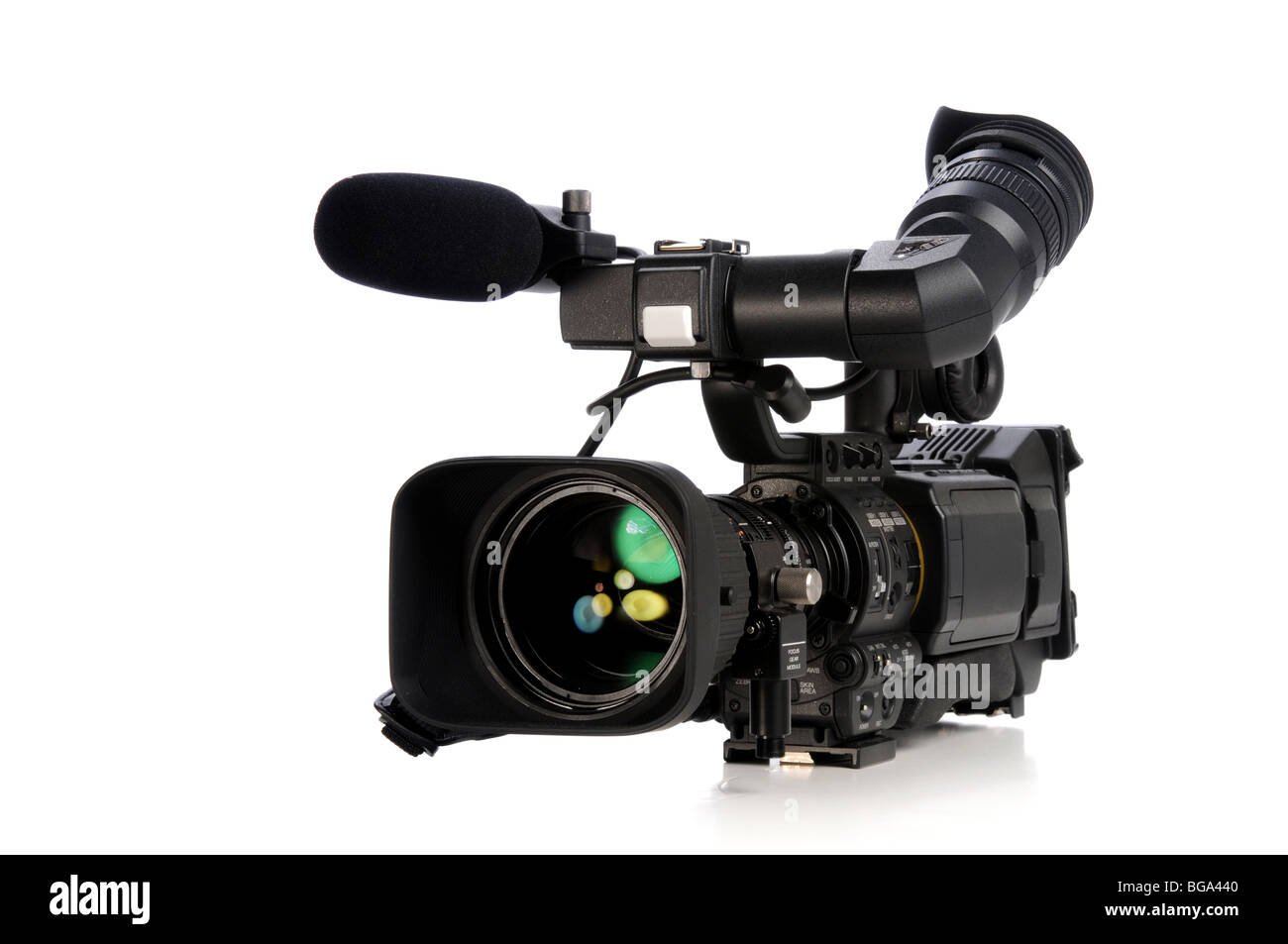 Videocamera professionale isolato su uno sfondo bianco Foto Stock