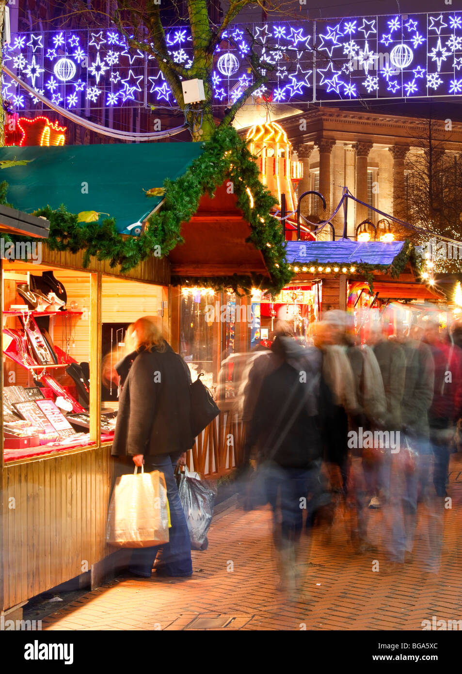 Il mercato tedesco in Bimingham City Centre a Natale. Foto Stock