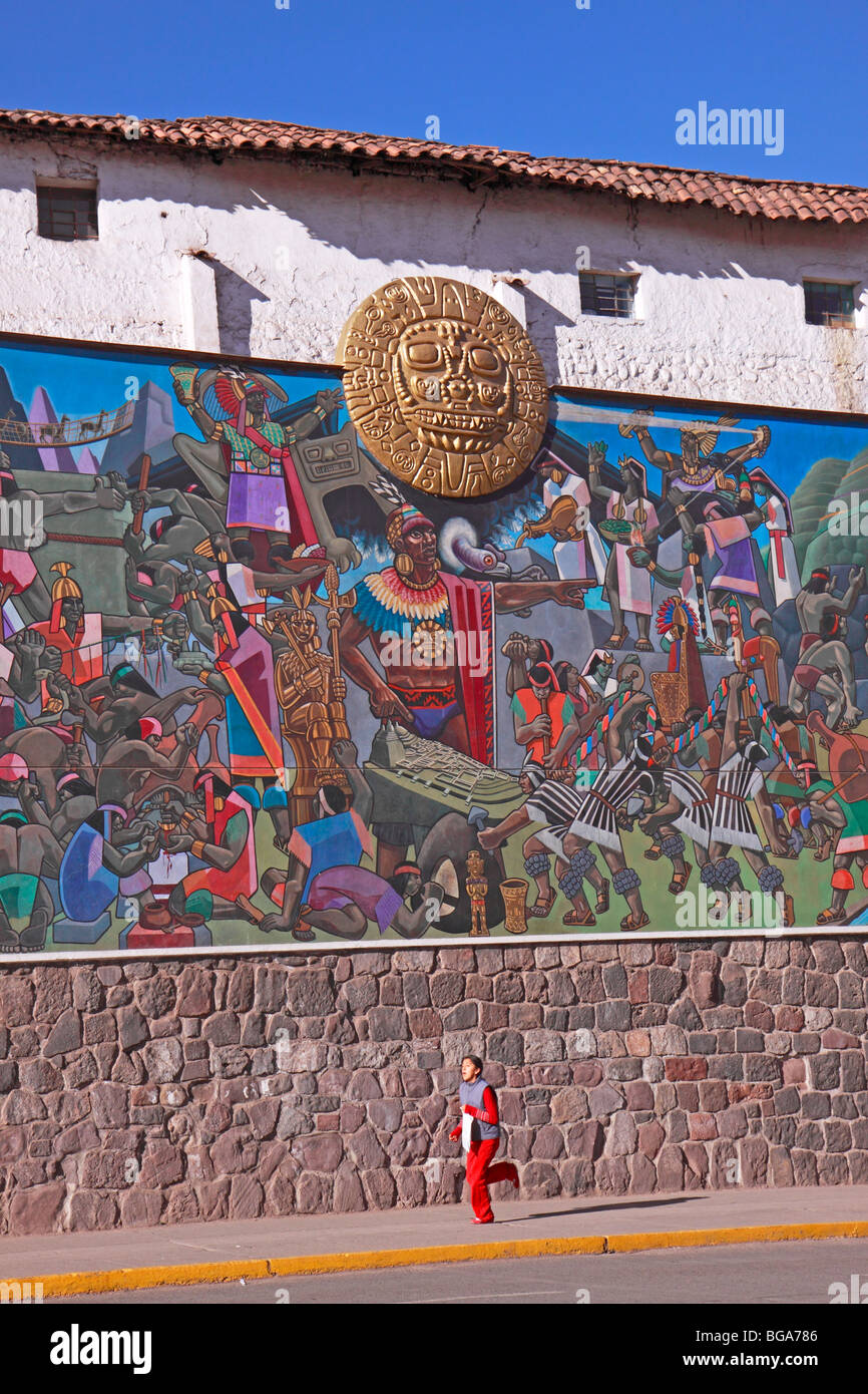 Pittura murale a Avenida Sol, Cuzco, Andes, Perù, Sud America Foto Stock