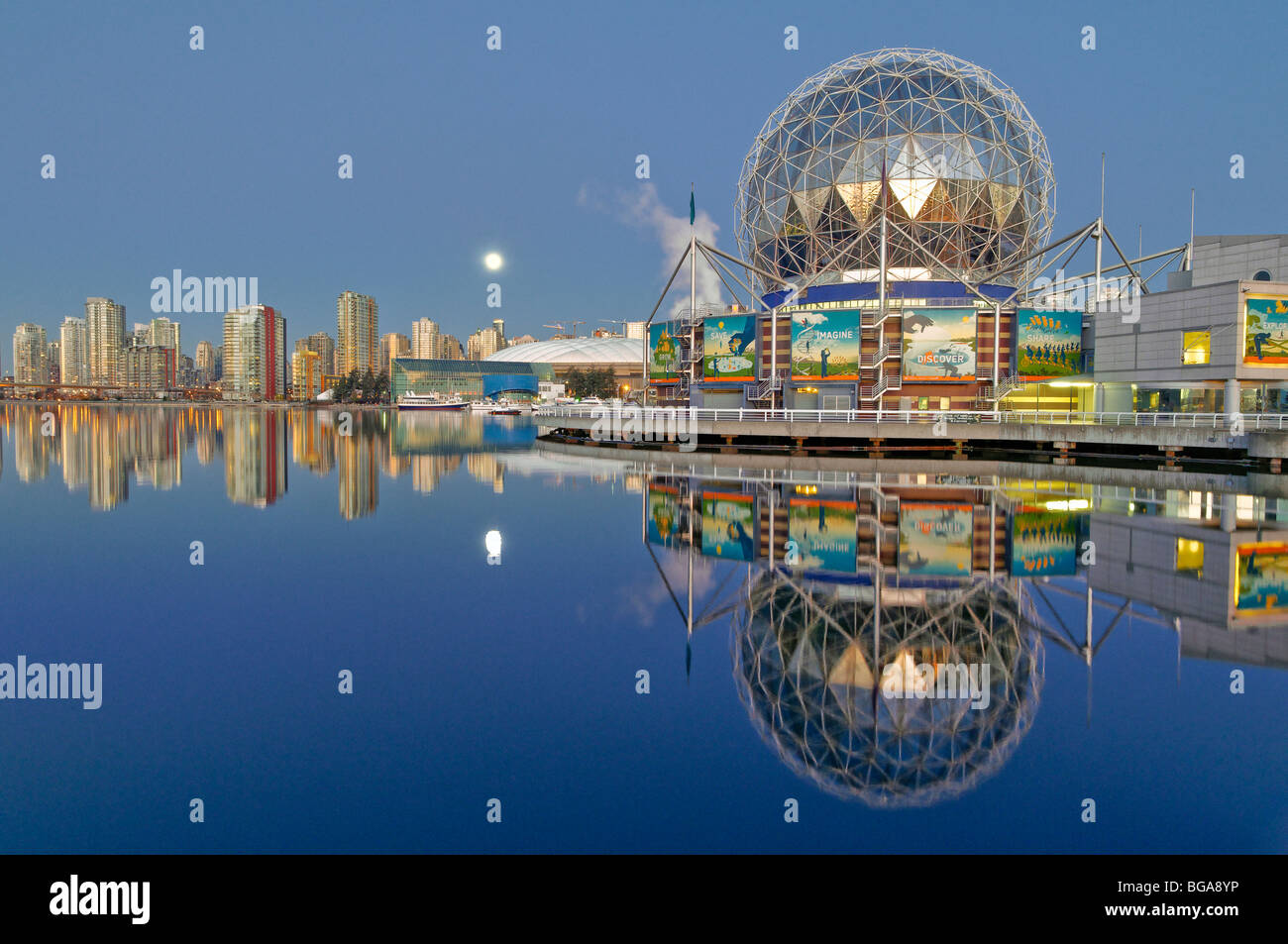 Telus mondo della scienza, False Creek, Vancouver, British Columbia, Canada Foto Stock