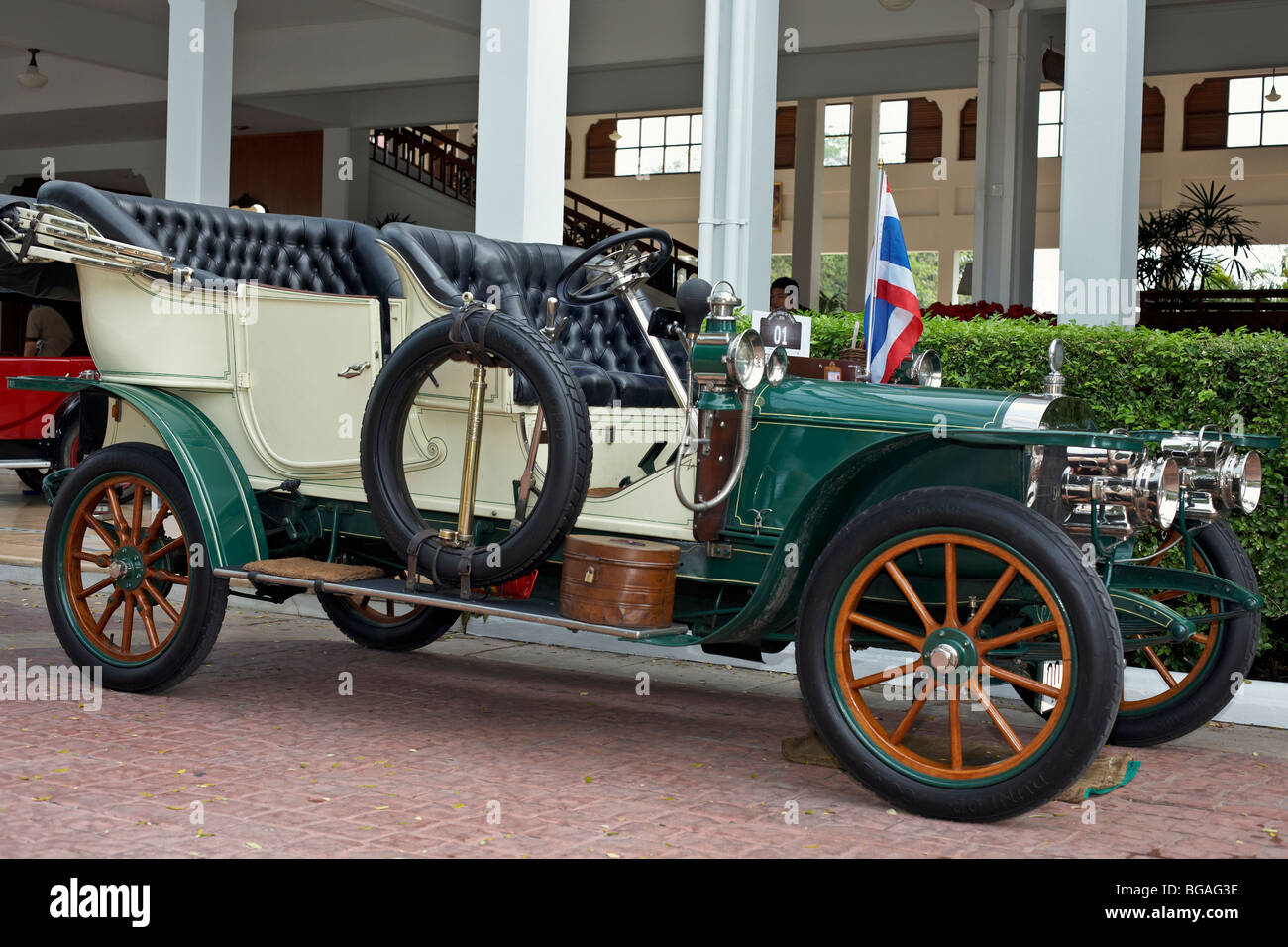 Il veterano francese 1904 Darracq classic car Foto Stock