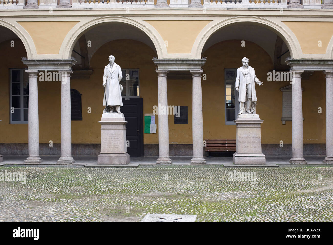 Cortile in Università di Pavia Italia Foto Stock