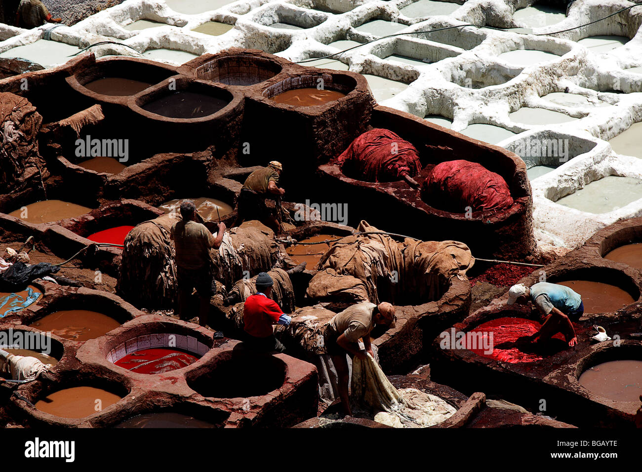 La conceria in pelle in Fes, Marocco 3 Foto Stock
