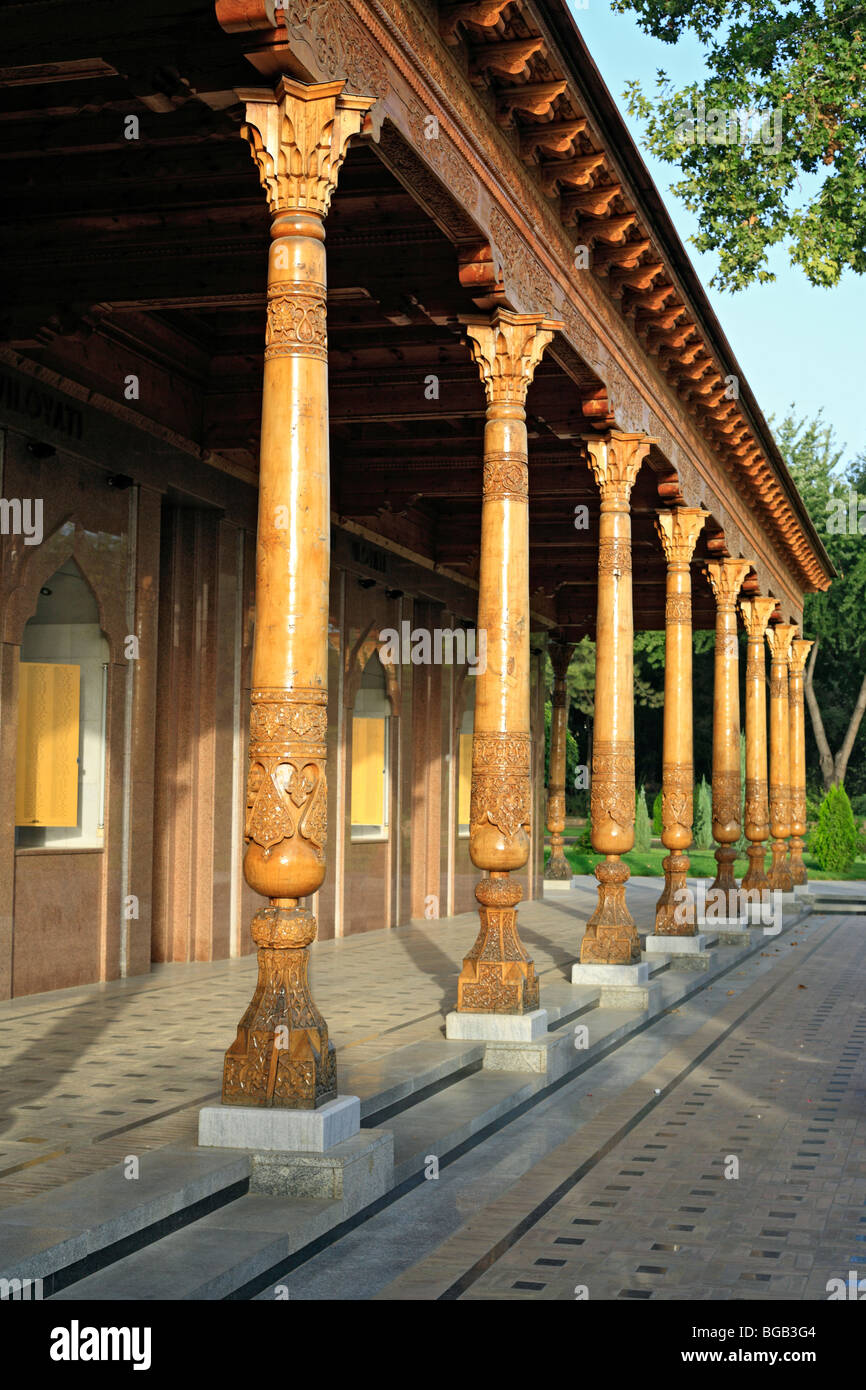 Monumento alla seconda guerra mondiale, Piazza Indipendenza, Tashkent, Uzbekistan Foto Stock