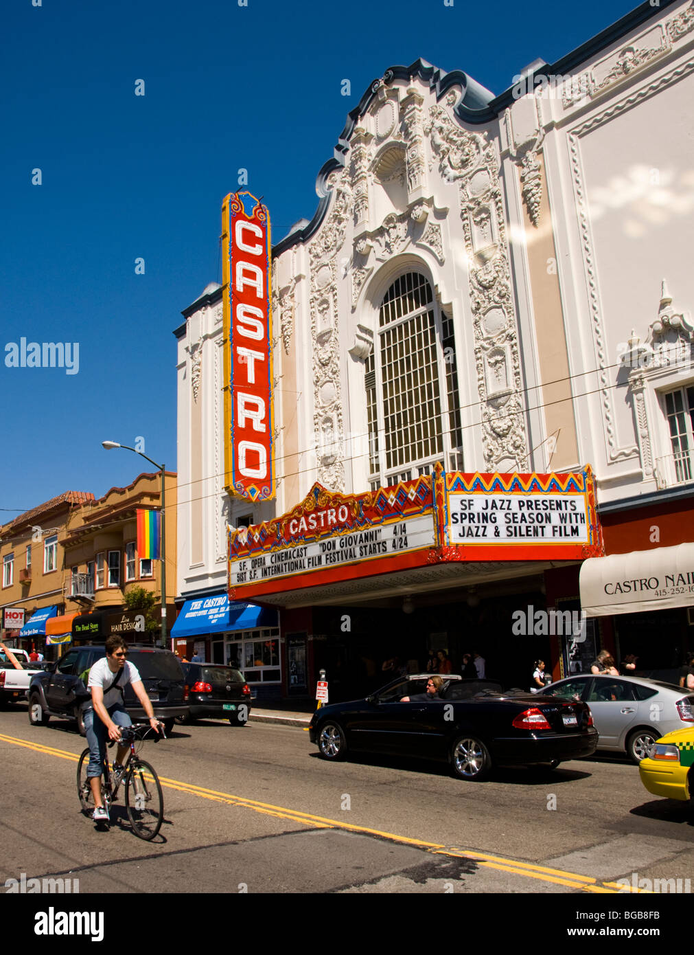 California: San Francisco. Castro Theatre nel gay quartiere Castro. Foto copyright Lee Foster. Foto # 27-casanf79067 Foto Stock