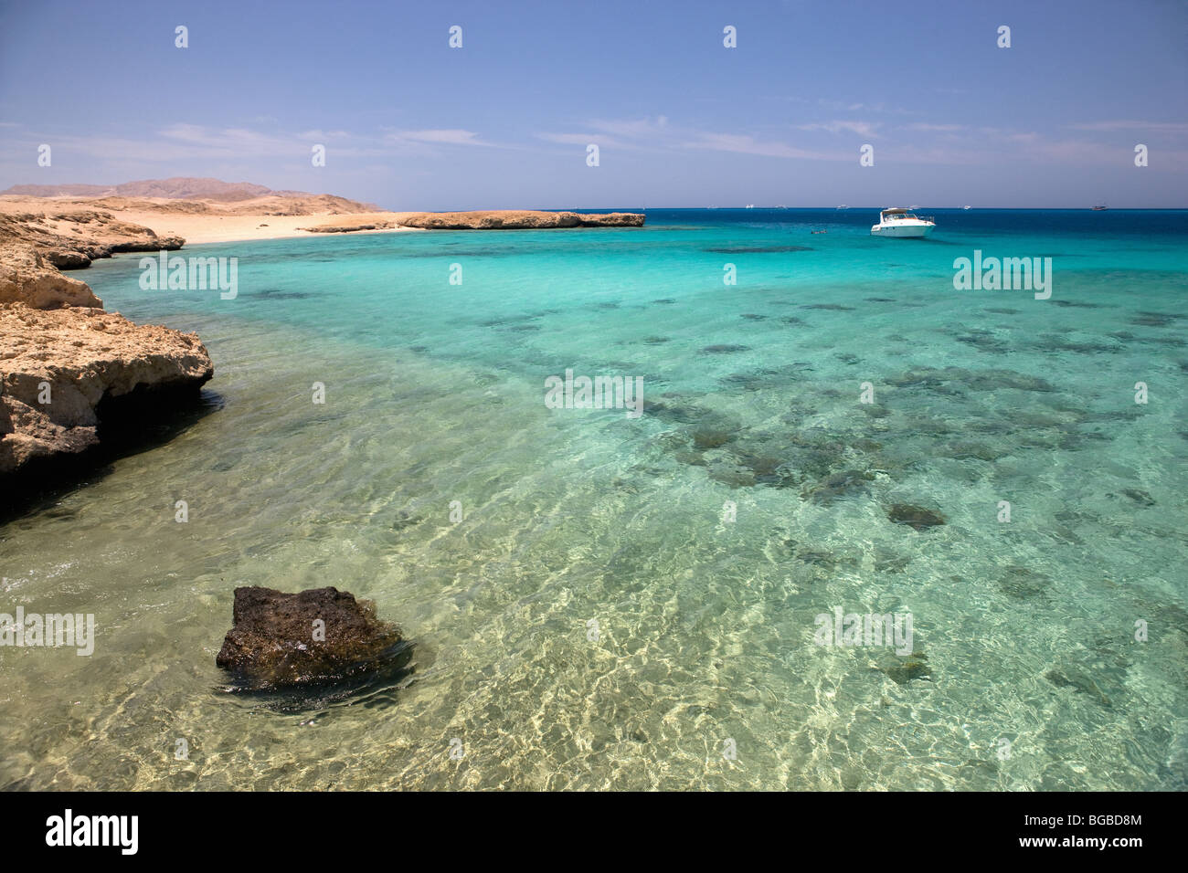 Africa, Egitto Sharm el Sheik, sull'isola di Tiran, mare, barca, costa, colori, immersioni, diving, Coral reef, snorkeling Foto Stock