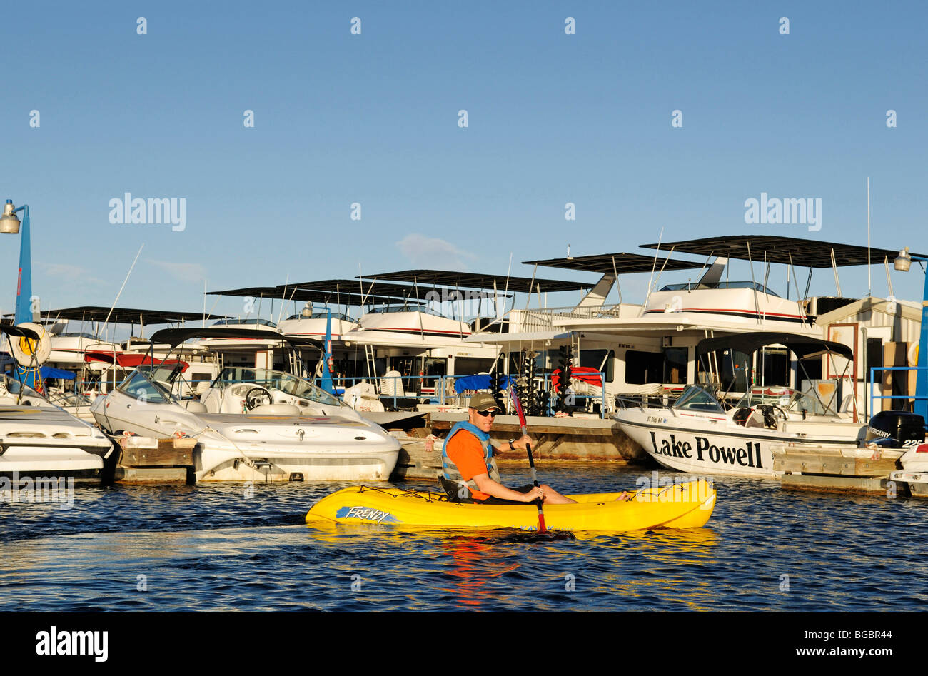 Wahweap Marina, kayaker, Lake Powell, Glen Canyon, Arizona, Stati Uniti Foto Stock