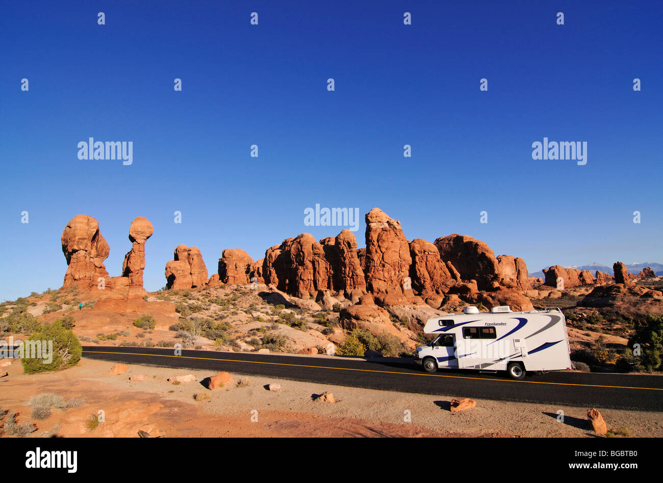 Camper, giardino di Eden, Arches National Park, Moab, Utah, Stati Uniti d'America Foto Stock