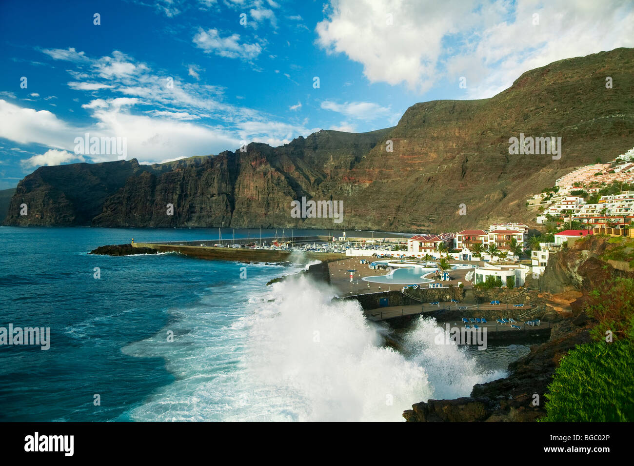 ACANTILADO de Los Gigantes, Tenerife, Canarie isola Foto Stock