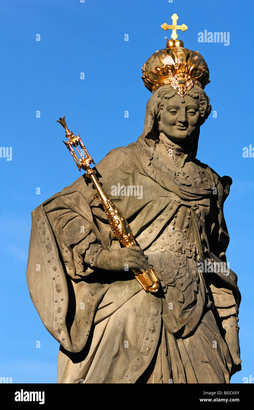 Dettaglio della statua di imperatrice Cunigunde con la corona e lo scettro, Untere Bruecke, Bamberg, Alta Franconia, Baviera, Germania, e Foto Stock