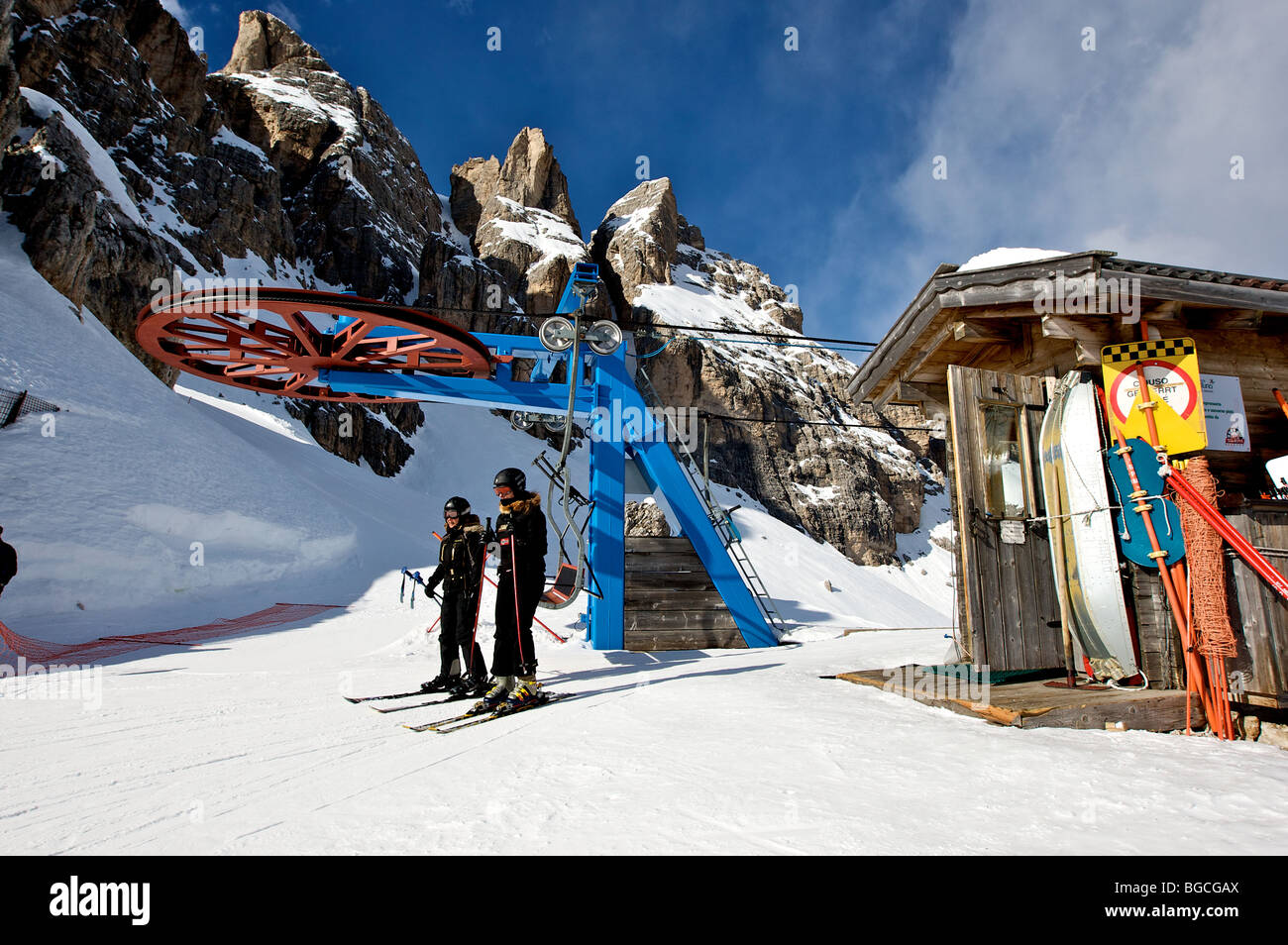 La stazione sciistica di Cortina d'Ampezzo. Sud Tirolo, Dolomiti, Italia Foto Stock