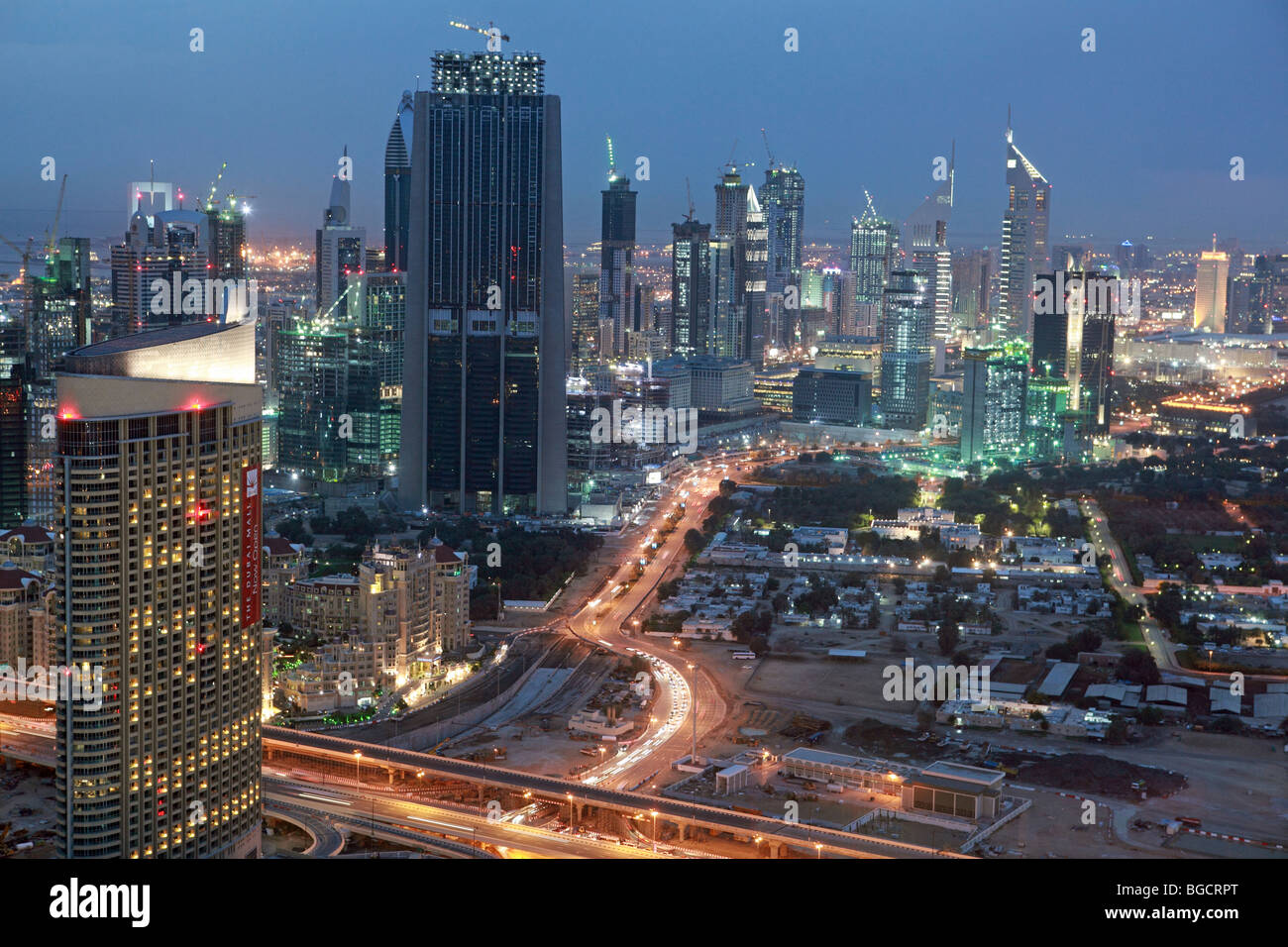 Dubai in serata, Emirati Arabi Uniti Foto Stock