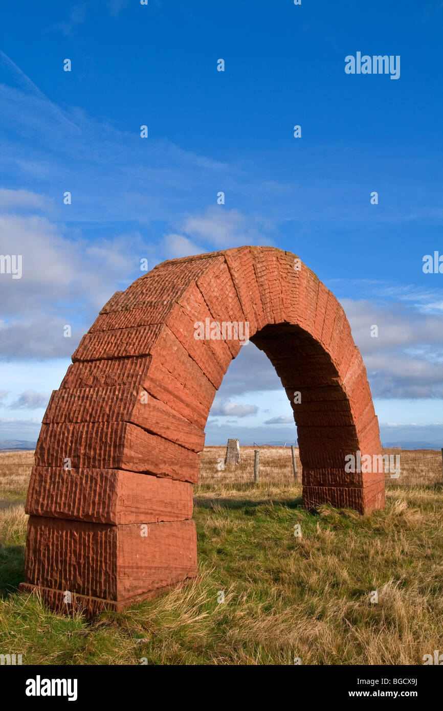 Archi di Estensione progetto di arte pubblica, Cairnhead, Nithsdale (NW di Moniaive), Dumfries and Galloway, Scozia Foto Stock