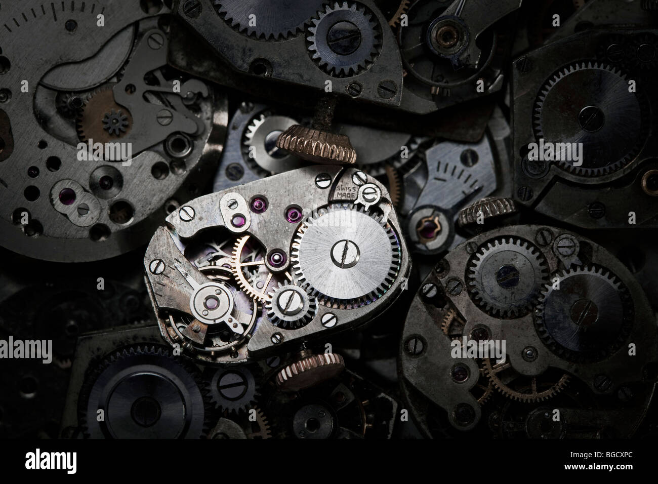 Close-up di antica orologeria. Questo è un estremo di close-up di vecchio orologio in modo non vi è un po' di polvere visibile. Foto Stock