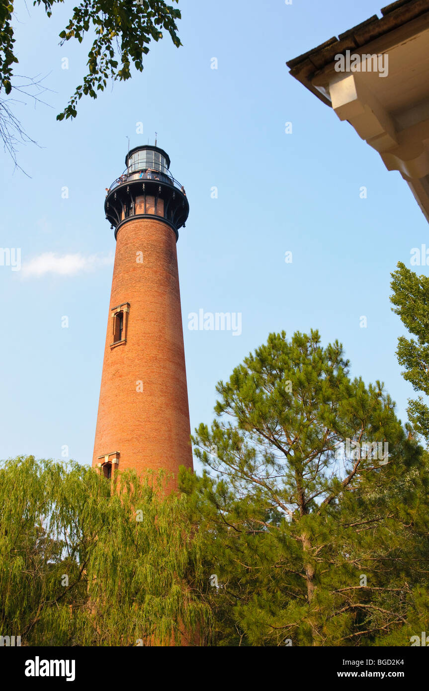 Archietecture,l'Currituck Beach è la luce di un faro che si trova sulla superficie esterna delle banche in Corolla, North Carolina. Foto Stock