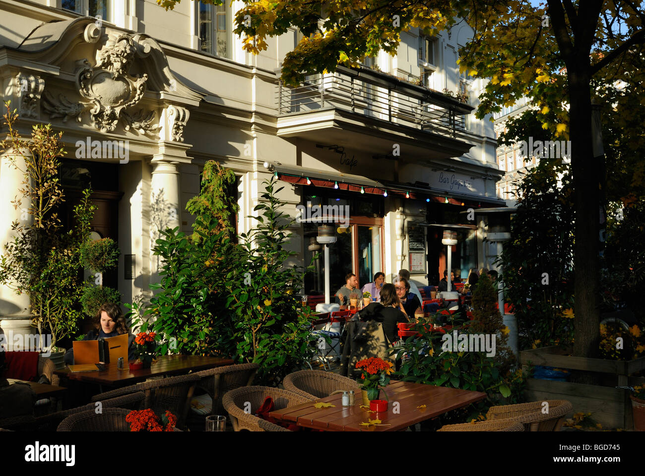 Il cafe ristorante Pasternak, Knaackstraße 22-24, am Wasserturm, quartiere Prenzlauer Berg di Berlino. Germania. Europa. Foto Stock