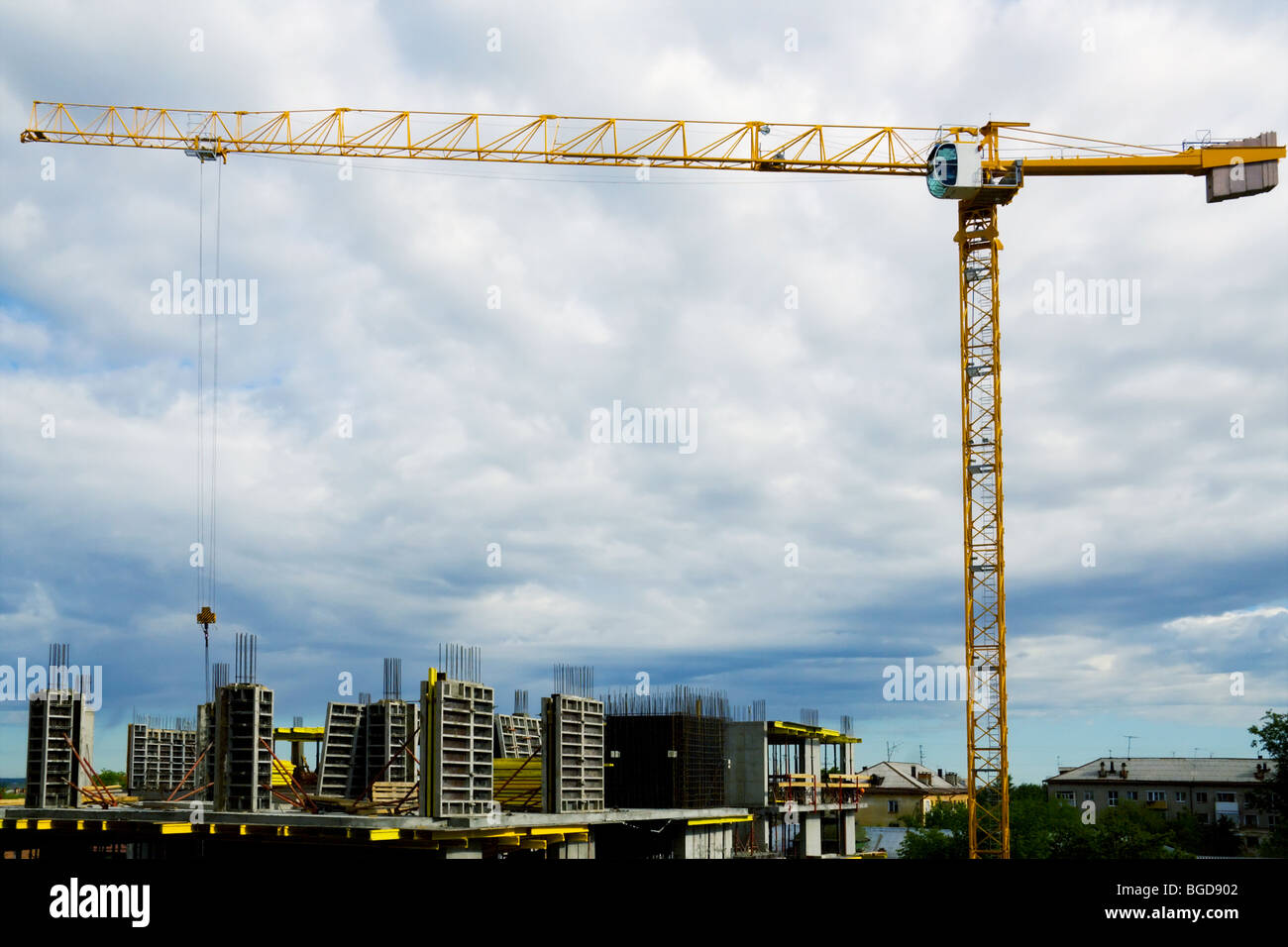 La gru sulla costruzione. Foto Stock