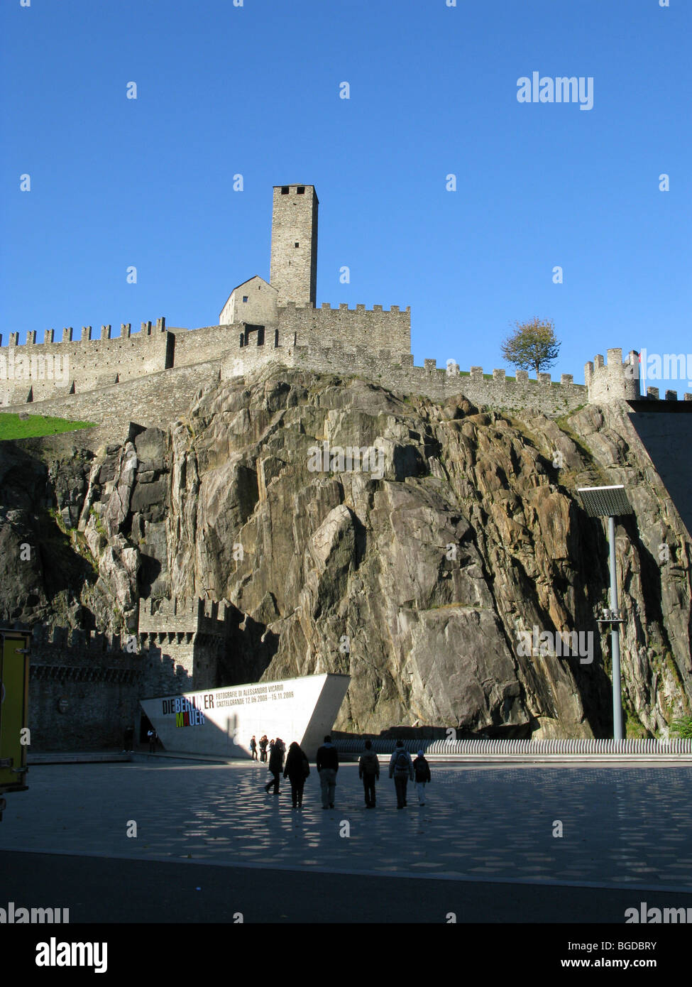 Castelgrande, il più grande dei tre famosi castelli di Bellinzona, Sito Patrimonio Mondiale dell'UNESCO, Bellinzona, Ticino, Switzerlan Foto Stock
