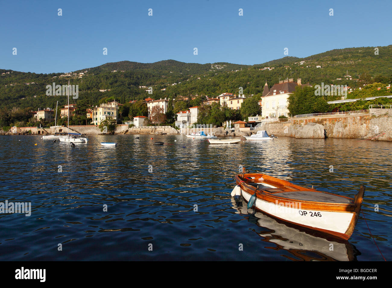 Barche, Lovran village, Istria, Quarnaro, Croazia, Europa Foto Stock