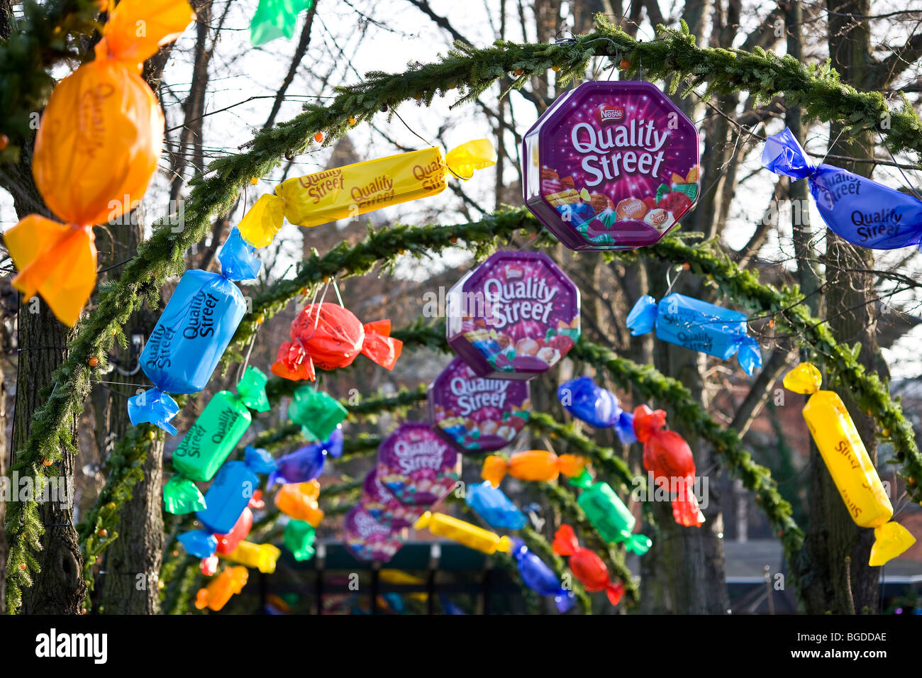 La qualità delle decorazioni di strada a Tivoli, Copenaghen, Danimarca, Europa Foto Stock