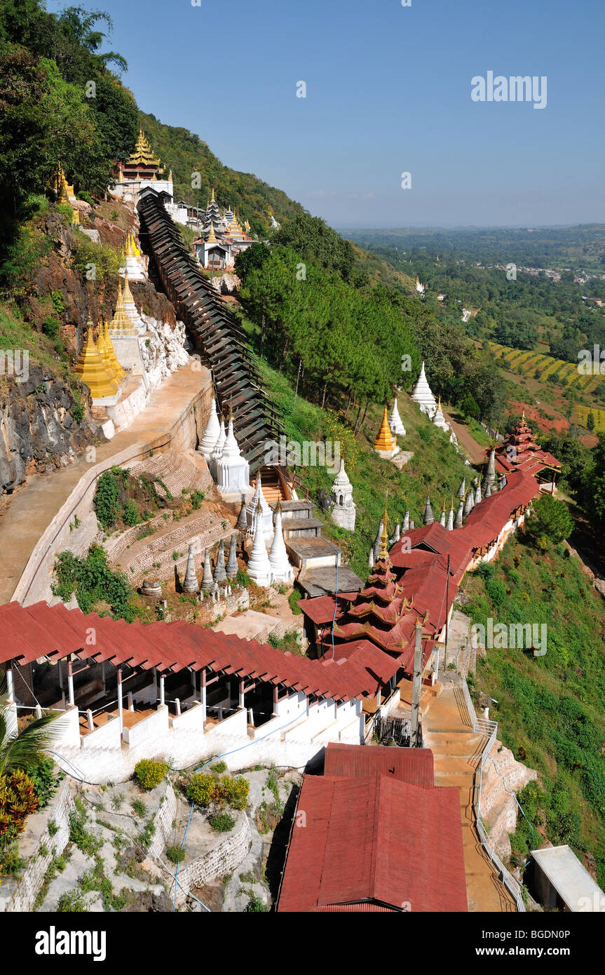 Ingresso della grotta di Pindaya, birmania, myanmar Foto Stock