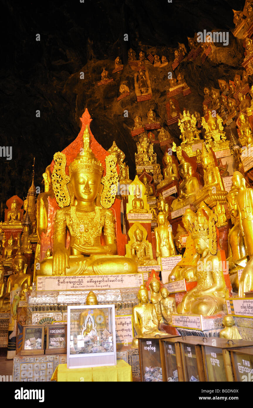 Golden Statue di Buddha, grotta di Pindaya, birmania, myanmar Foto Stock