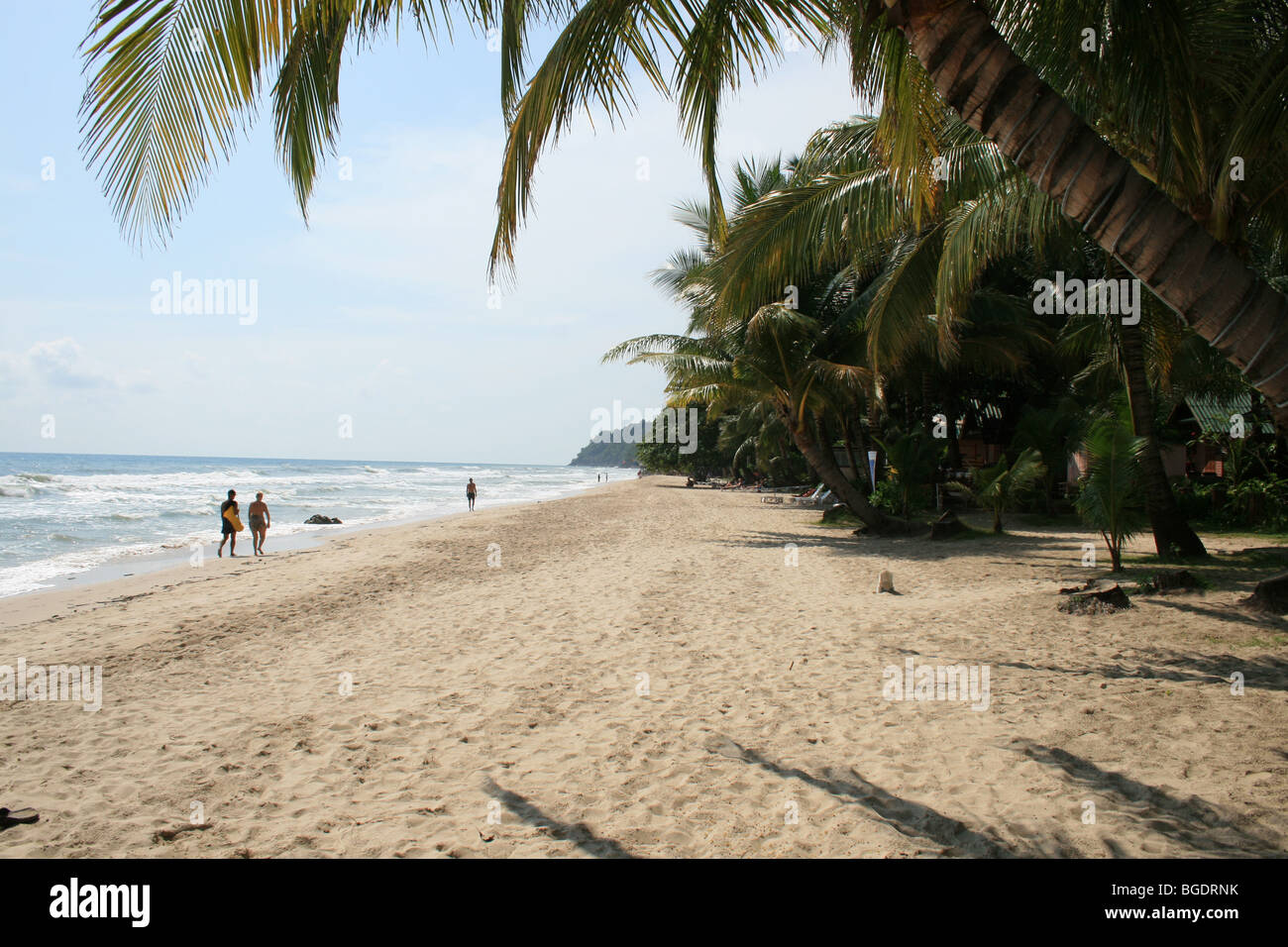 Spiaggia di sabbia bianca , Koh Chang , della Thailandia Foto Stock