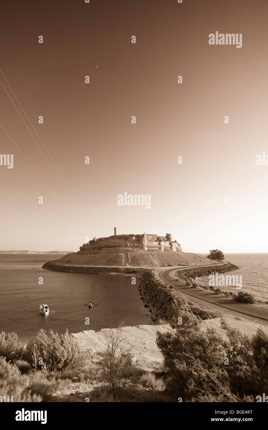 Siria, fiume Eufrate , il triidrato di alluminio Thaura, Lago Al-Assad e Qalaat Jaabar Castle Foto Stock