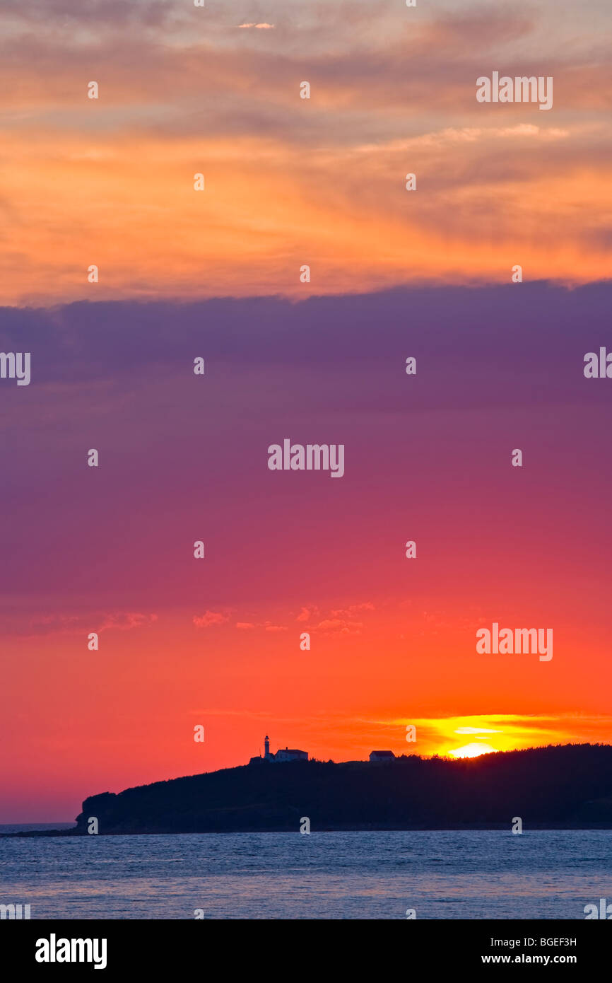 Lobster Cove faro visto da Rocky Harbour, Parco Nazionale Gros Morne, Sito Patrimonio Mondiale dell'UNESCO, Viking Trail, sentieri a t Foto Stock