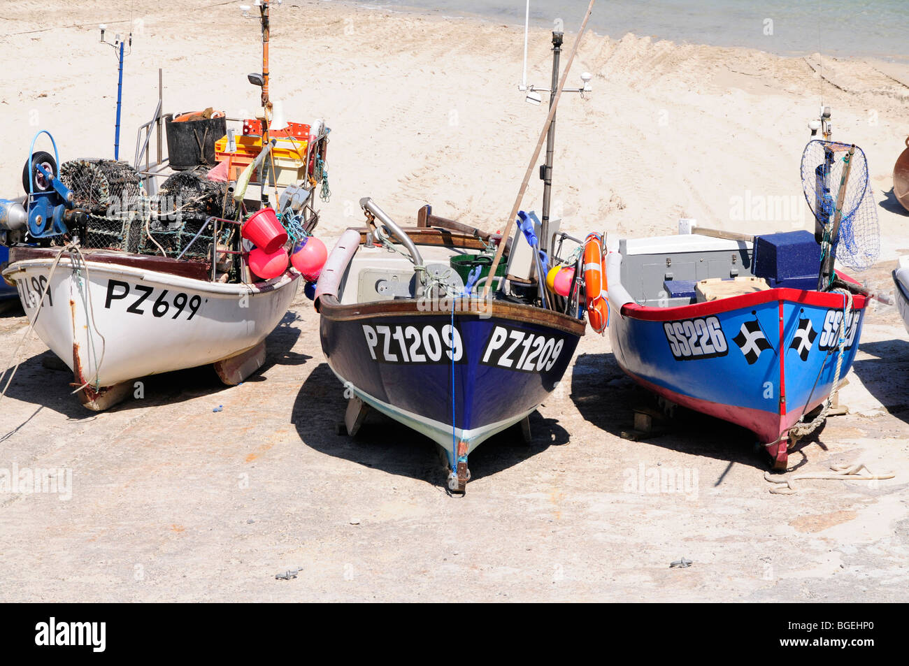 Barche da pesca a Sennen Cove, Cornwall, Regno Unito Foto Stock