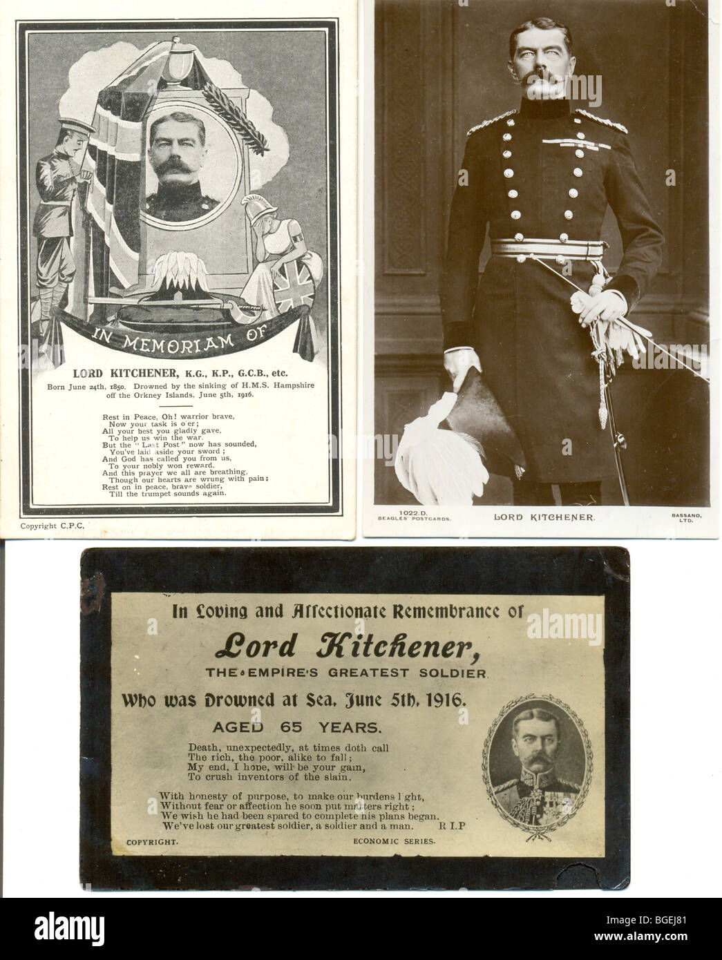 Tre le cartoline che commemora la morte di Lord Kitchener il 5 giugno 1916 off Orkney Foto Stock