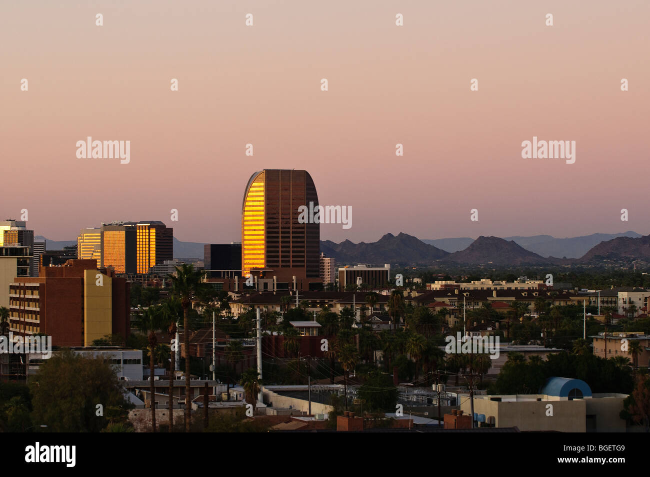 Uptown edifici di Phoenix al tramonto Foto Stock