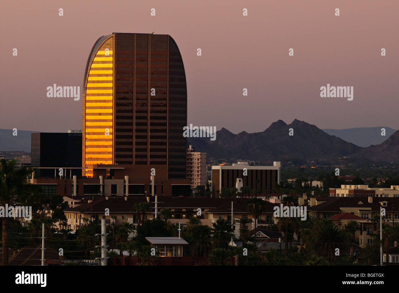 Uptown edifici di Phoenix al tramonto Foto Stock