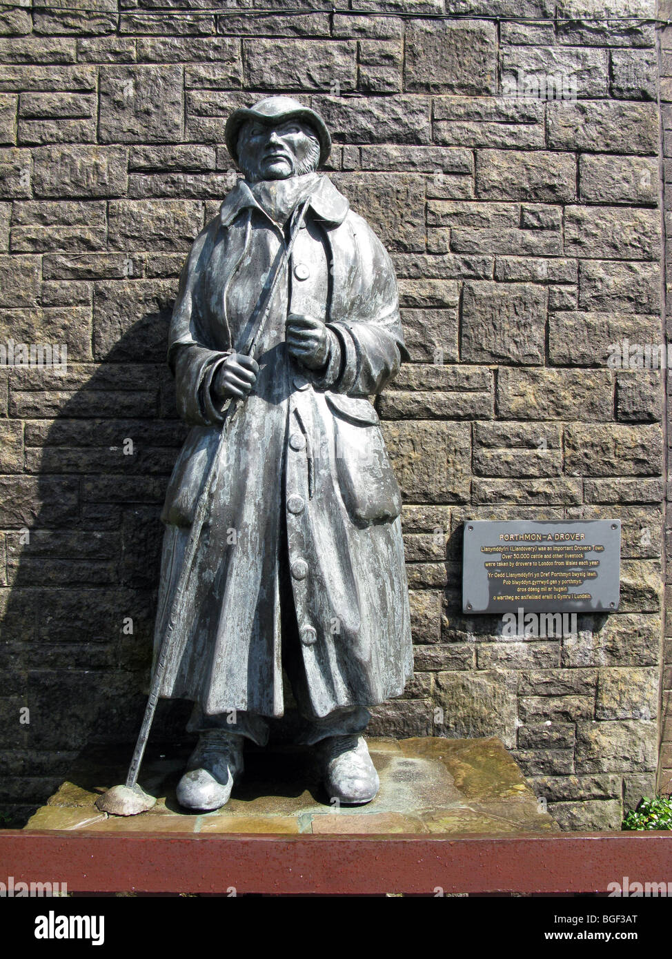 Bovini drover statua, Llandovery, Carmarthenshire, West Wales Foto Stock
