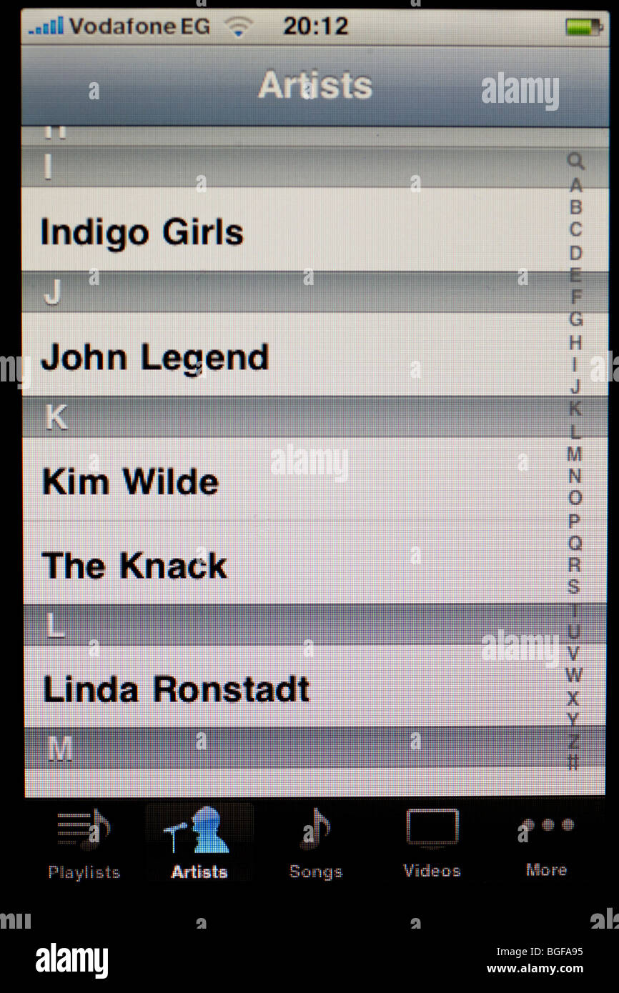 Schermo di Apple iPhone mostra gli artisti di musica disponibile su applicazione iPod Foto Stock