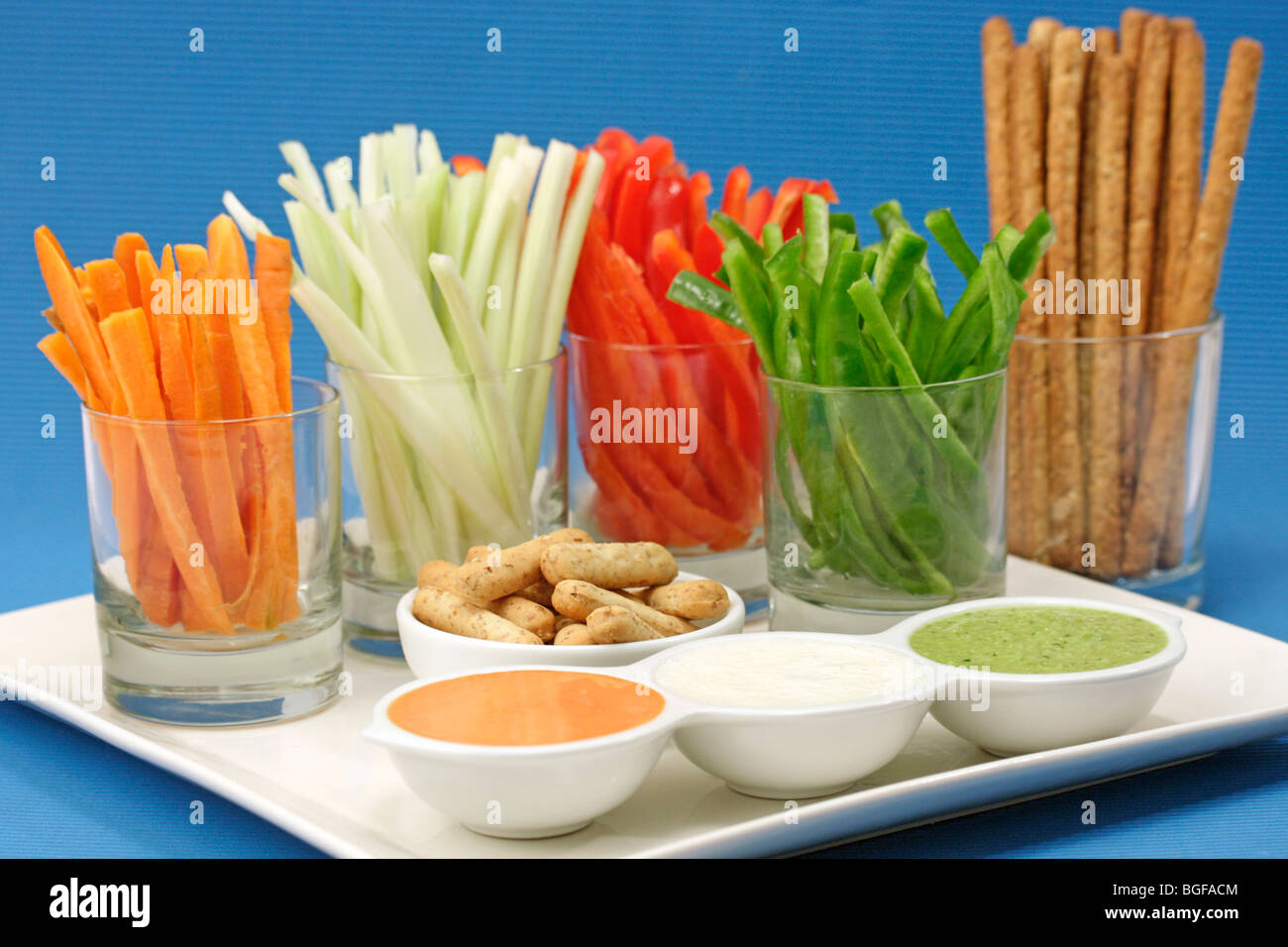 Crudites e selezione dip. Ricetta disponibile. Foto Stock