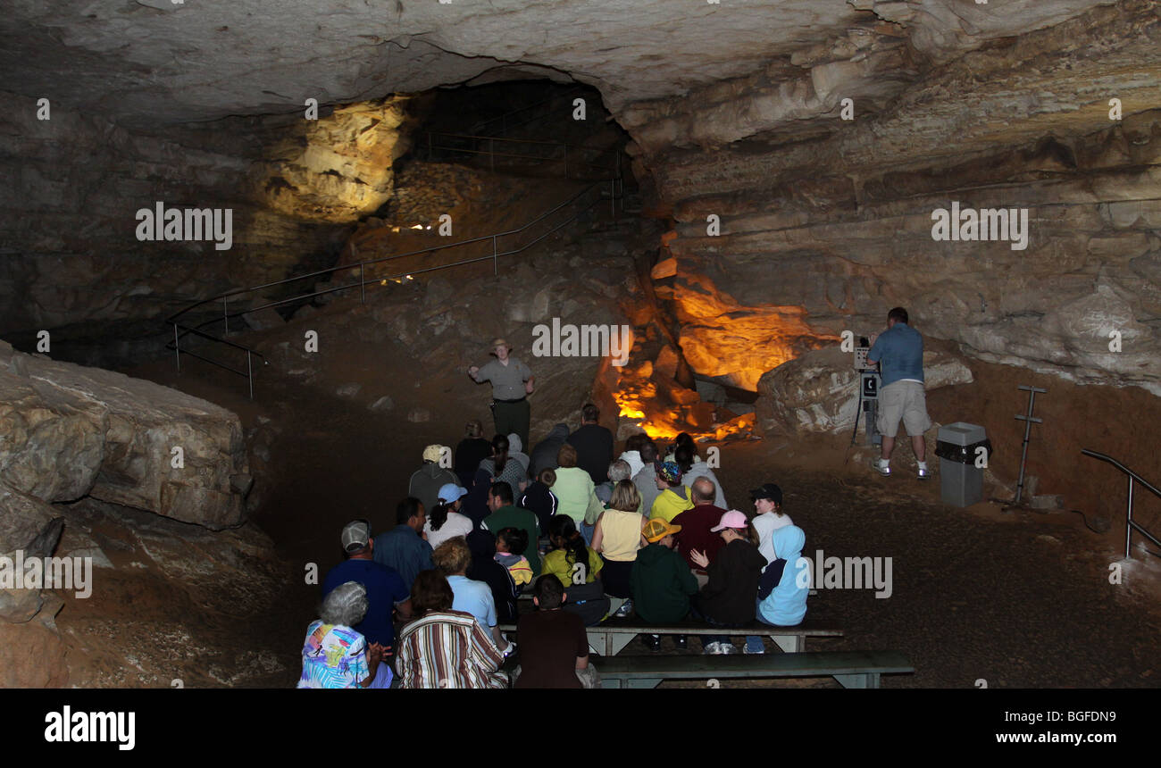 Il Parco nazionale di Mammoth Cave ranger lecture Foto Stock